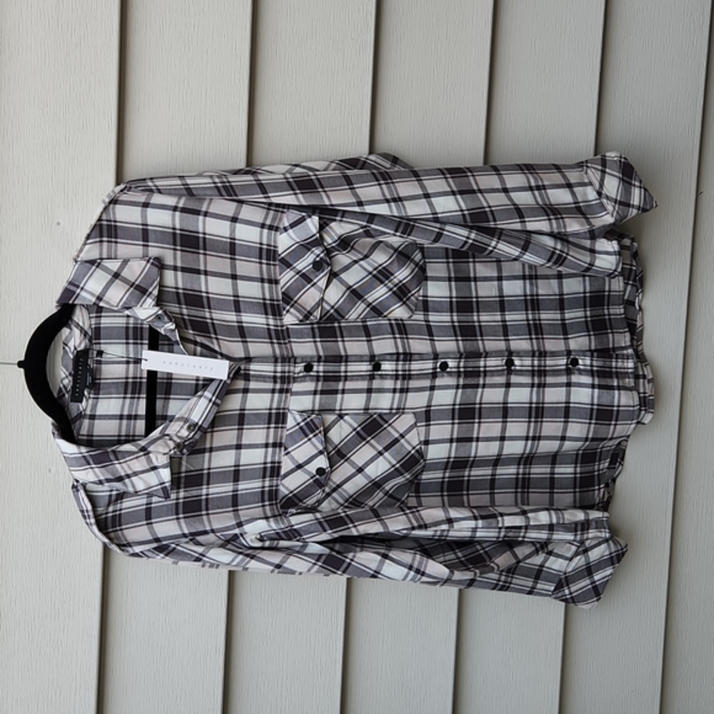 Sanctuary -plaid Boyfriend shirt, Medium, snap closure and soft - Picture 1 of 8